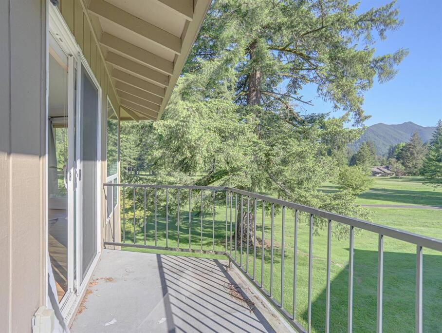 Ski-Mount Hood Charm-Welches,Golf And Ski Resort Condo,W&D, Wifi,Near Woods,Hiking,Fishing Mount Hood Village エクステリア 写真
