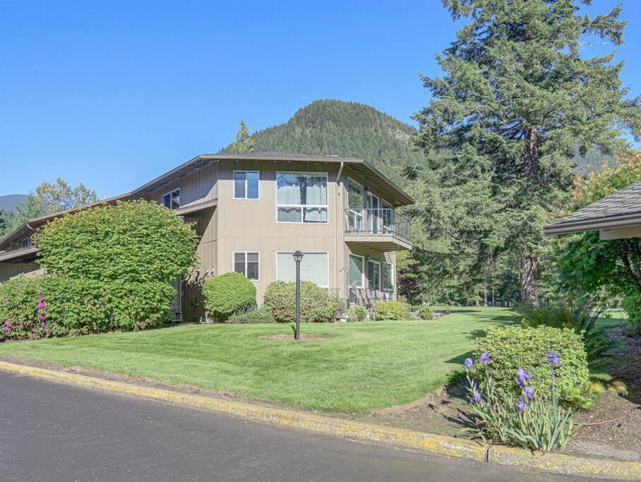 Ski-Mount Hood Charm-Welches,Golf And Ski Resort Condo,W&D, Wifi,Near Woods,Hiking,Fishing Mount Hood Village エクステリア 写真