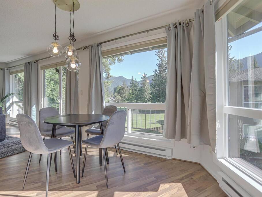 Ski-Mount Hood Charm-Welches,Golf And Ski Resort Condo,W&D, Wifi,Near Woods,Hiking,Fishing Mount Hood Village エクステリア 写真